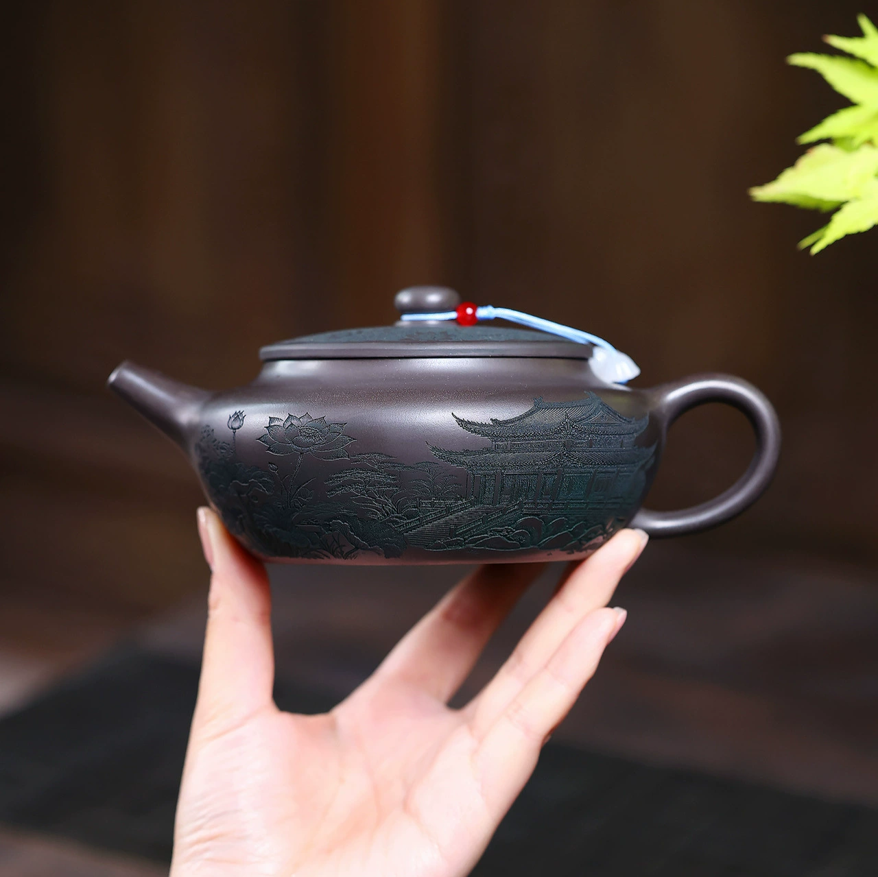 Large Capacity Handmade Guan Lou Bian Chen Zisha Teapot - Image 4