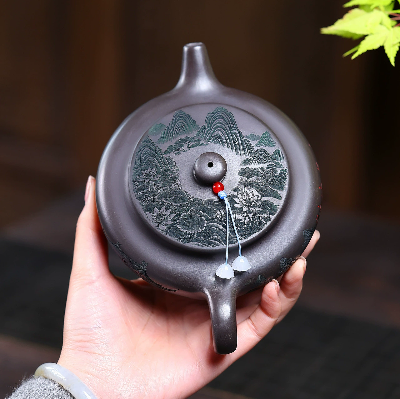 Large Capacity Handmade Guan Lou Bian Chen Zisha Teapot - Image 3